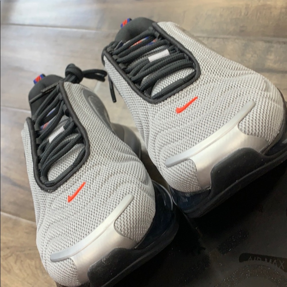 NIKE AIR MAX 720 WMNS - Picture 6 of 16